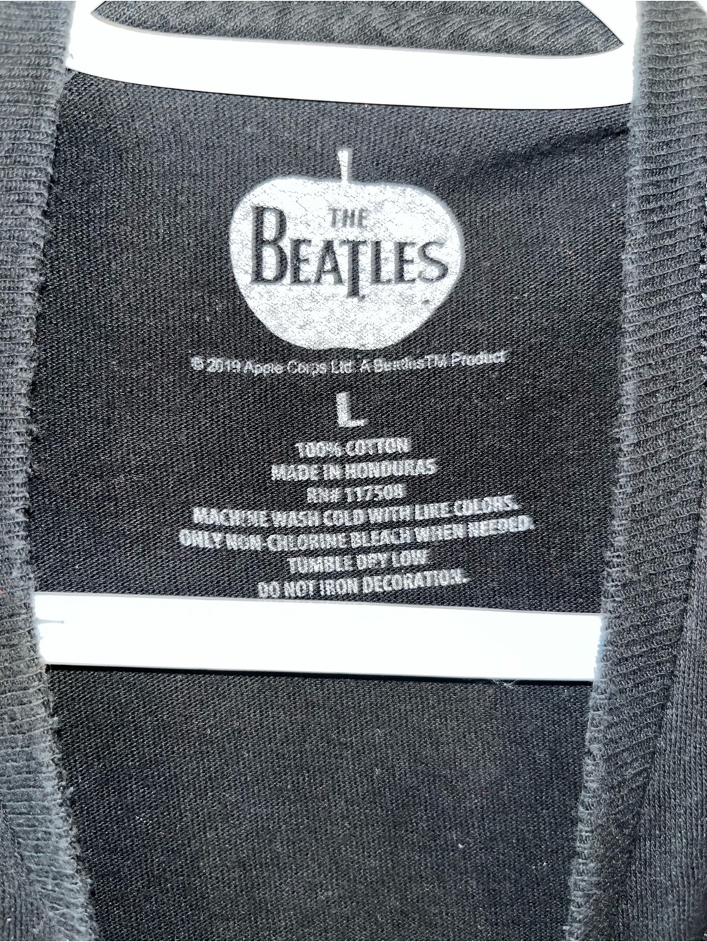 Hot Topic Black Beatles Abbey Road Graphic Tee - Picture 4 of 5
